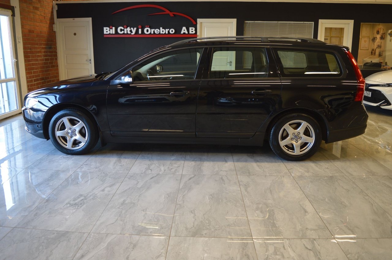Volvo V70 2009, kuva 3/10