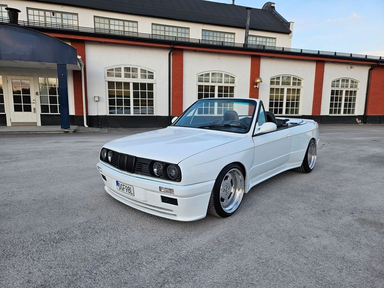 BMW 325