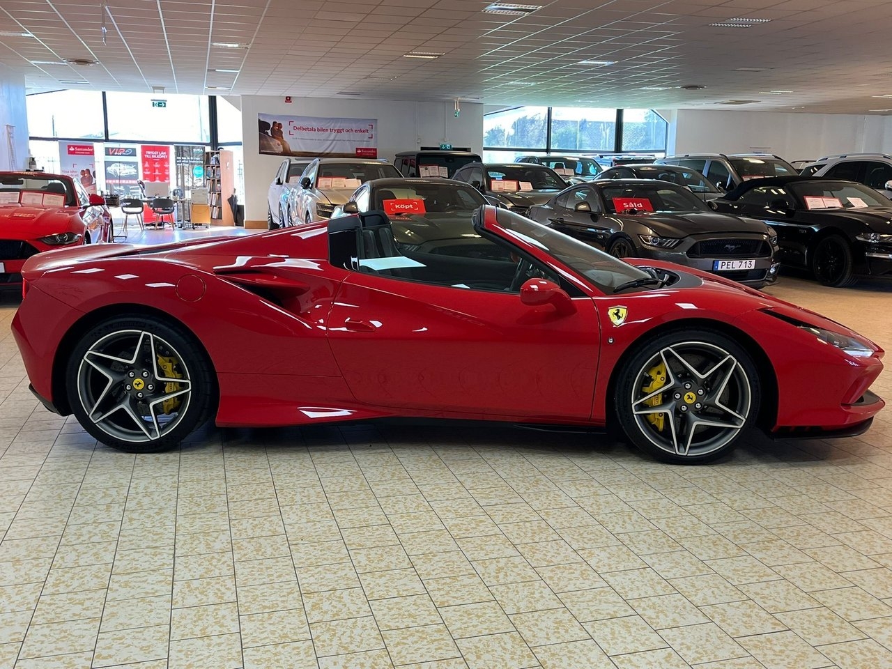 Ferrari F8 Spider 2021, bild 7/10
