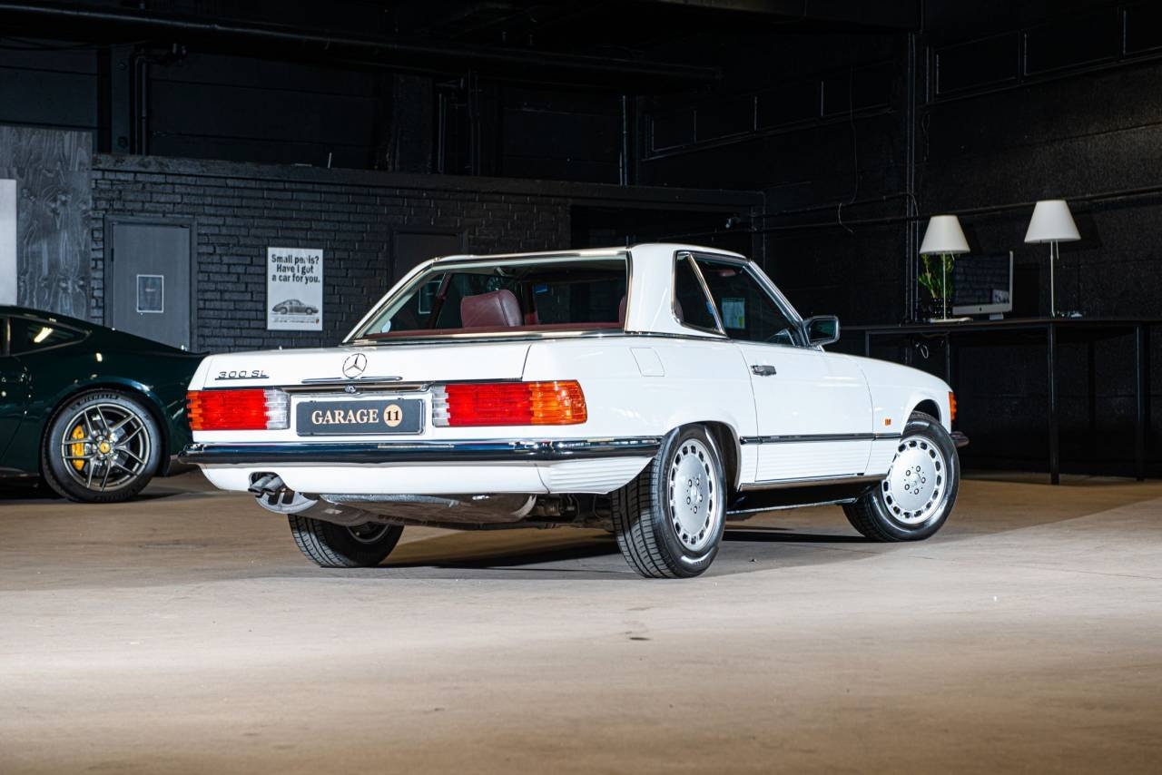Mercedes-Benz 300 SL Automat 1988, photo 7/10