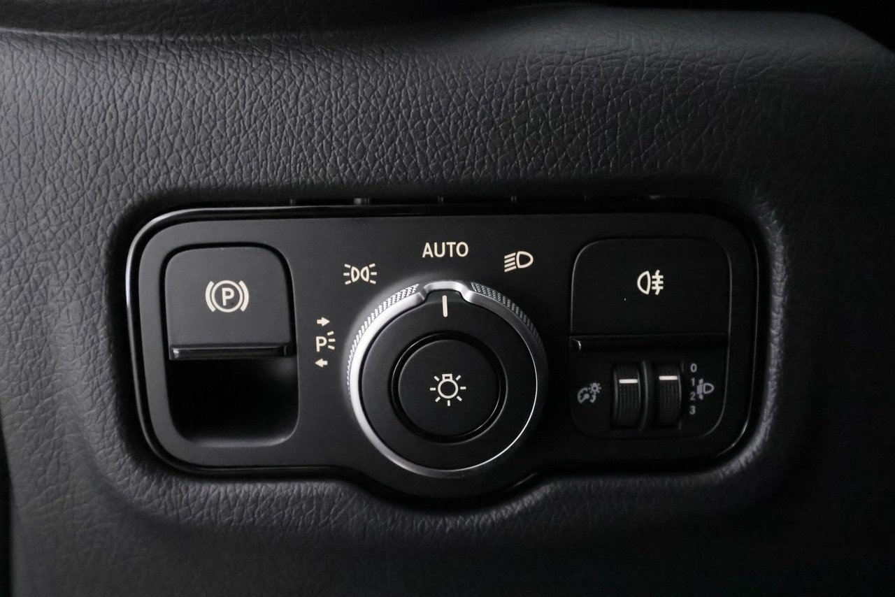 Mercedes-Benz eVito 112 Skåp Lång 2025, photo 6/10
