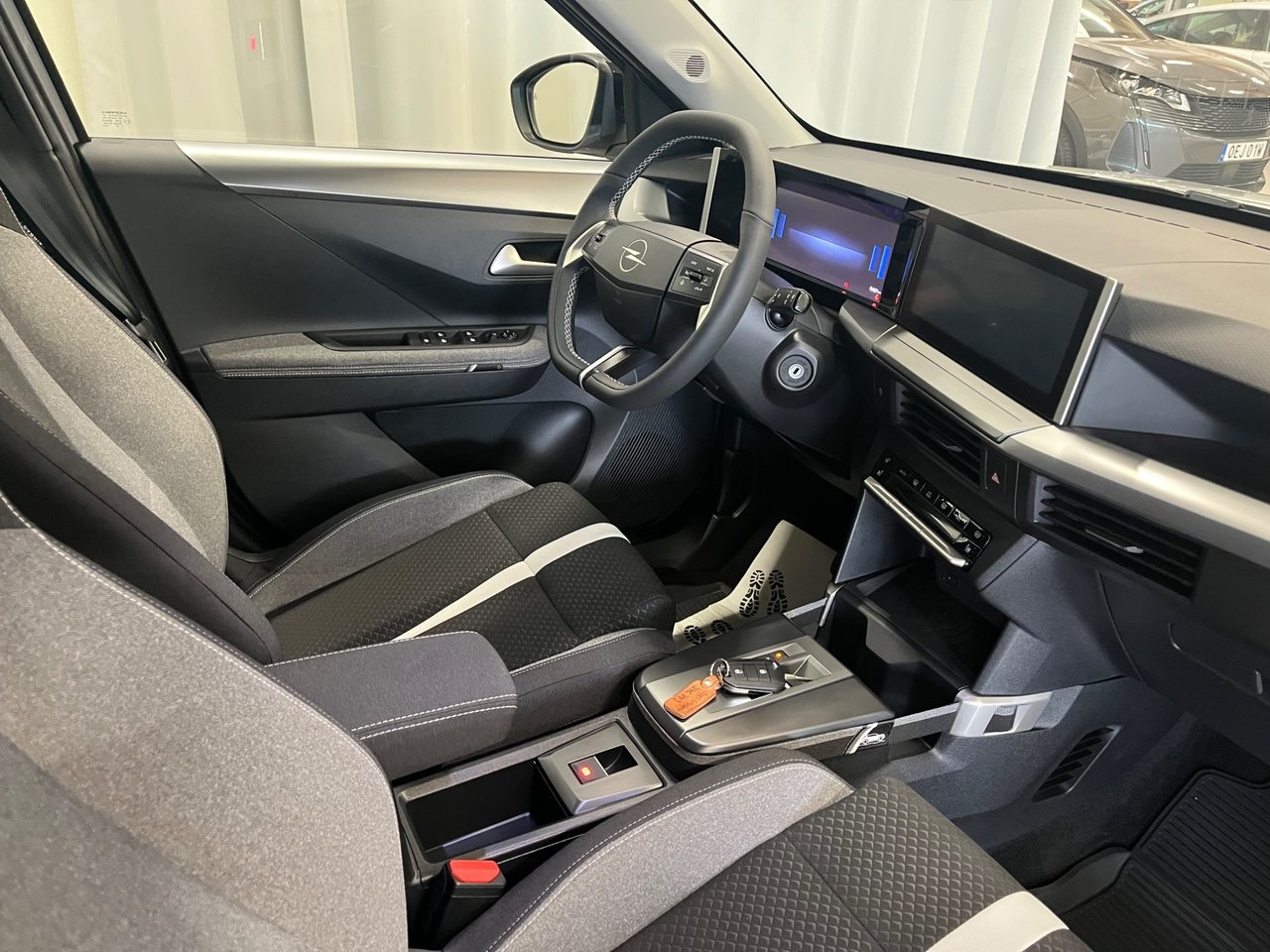 Opel Frontera GS Hybrid 145 eDCT 2025, bild 6/12