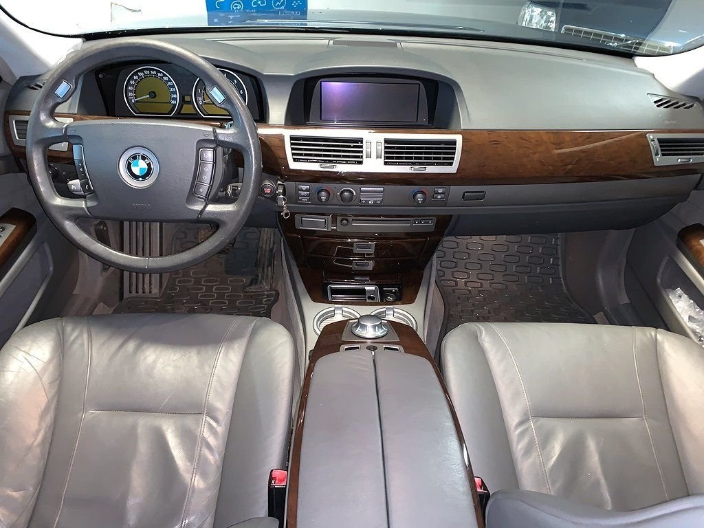 BMW 735 i Automat 272hk 2003, bild 5/6