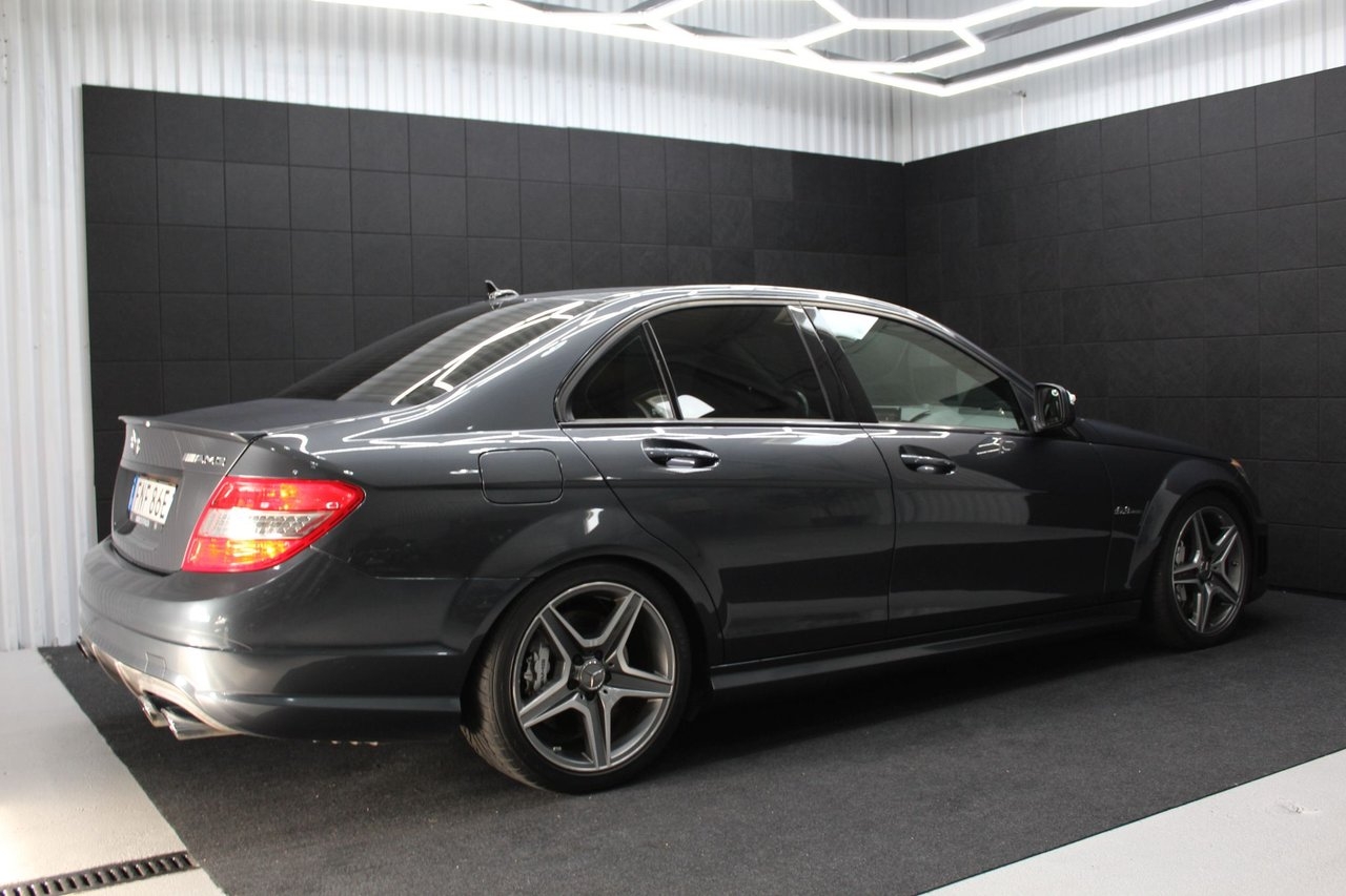 Mercedes-Benz C 63 AMG 457hk 2010, bild 6/20