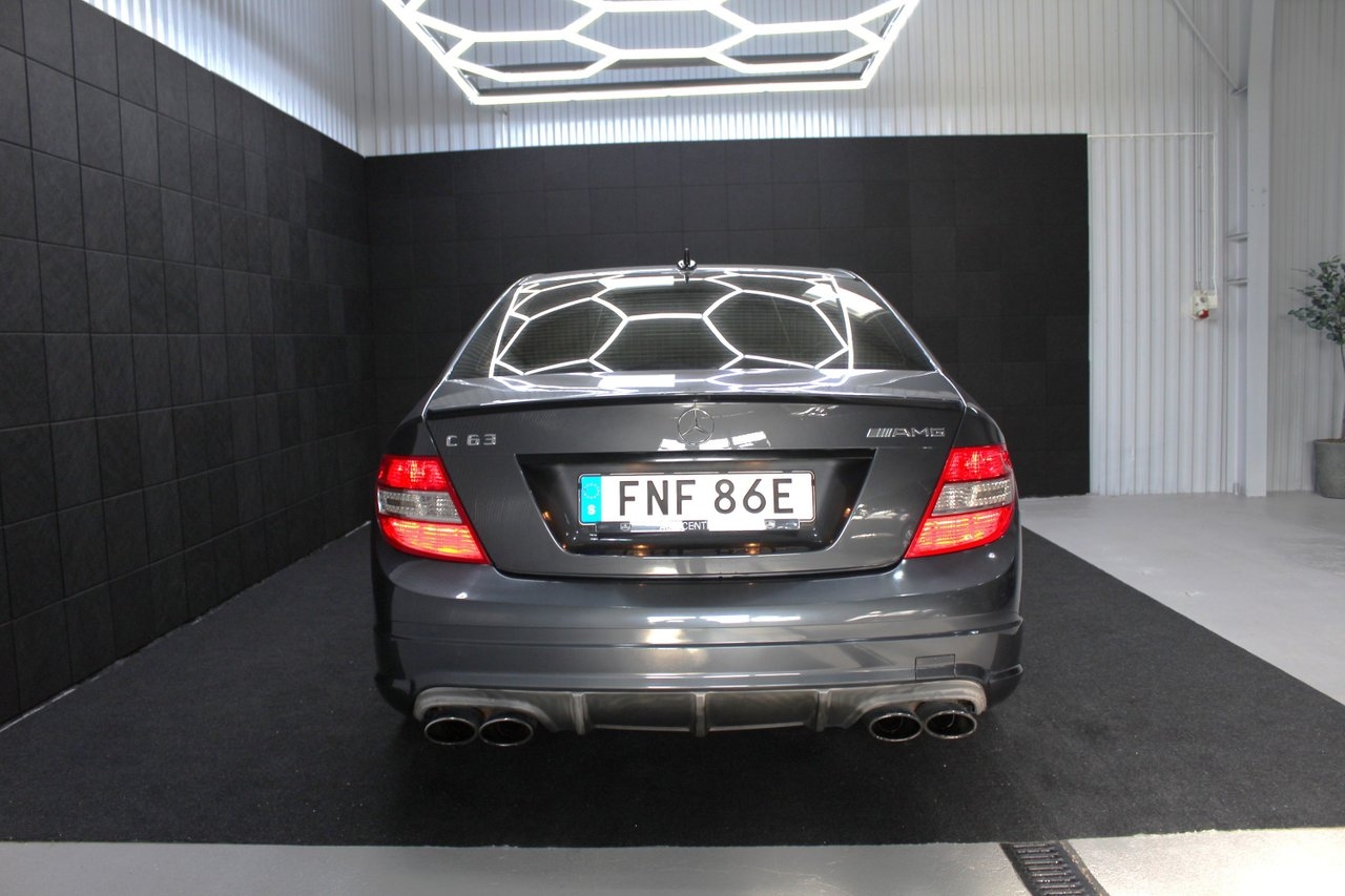 Mercedes-Benz C 63 AMG 457hk 2010, bild 5/20
