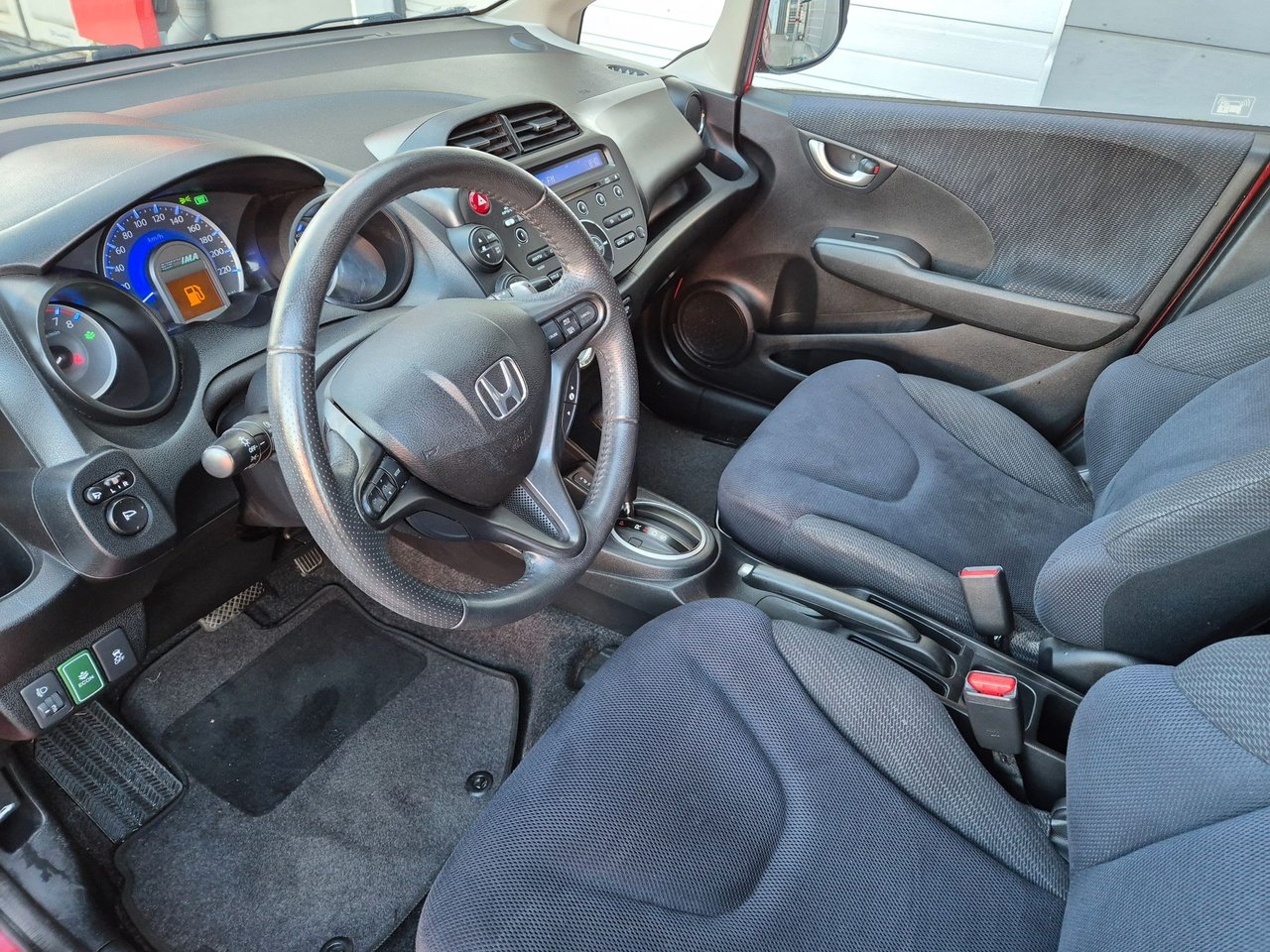 Honda Jazz 1.3 Hybrid 2012, photo 6/8