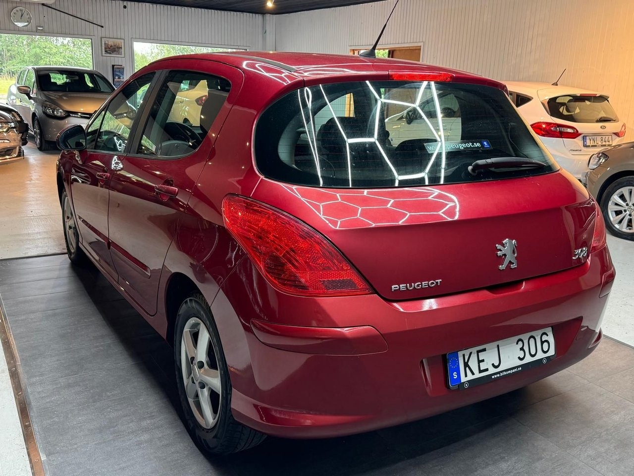 Peugeot 308 5-dörrar 1.6 THP 2010, kuva 4/10