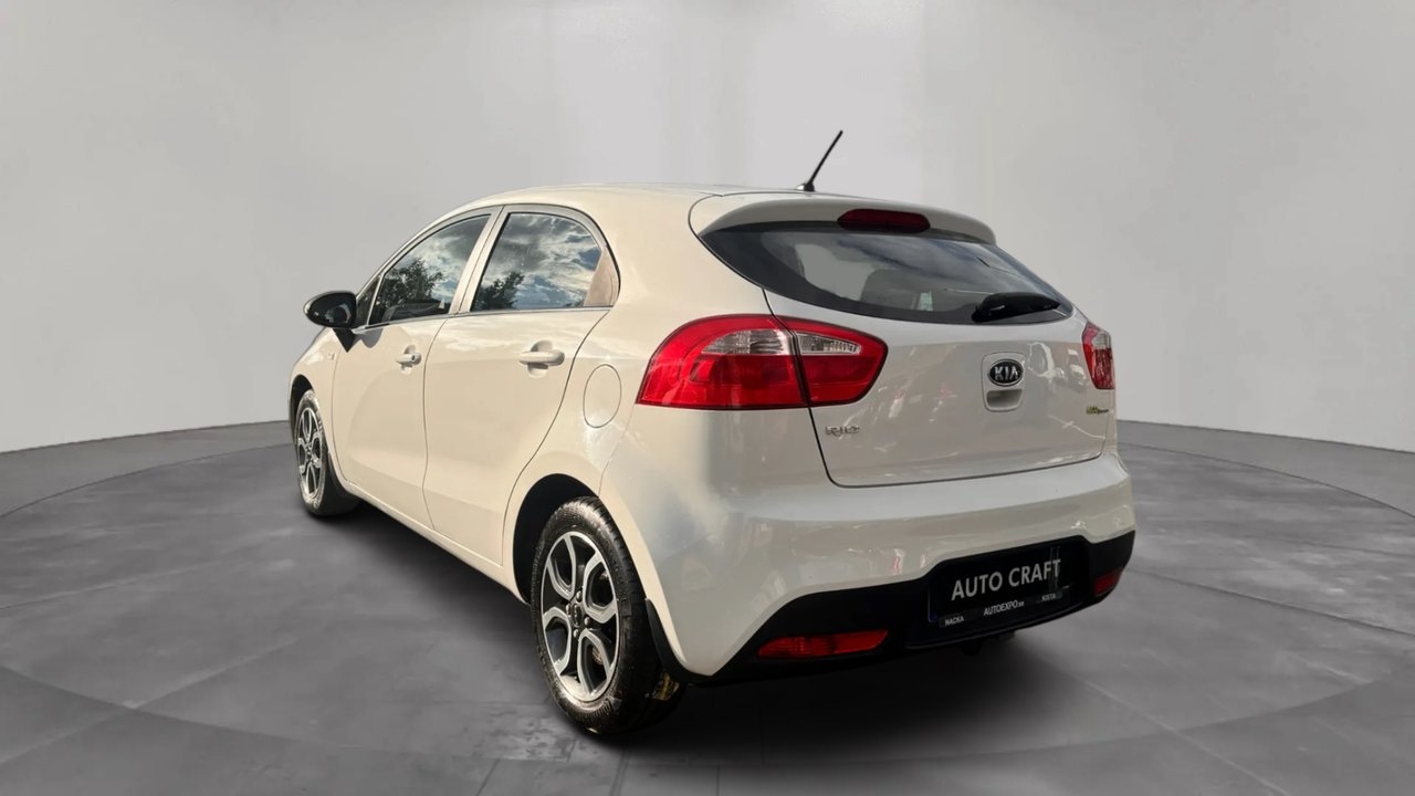 Kia Rio 2012, photo 5/11