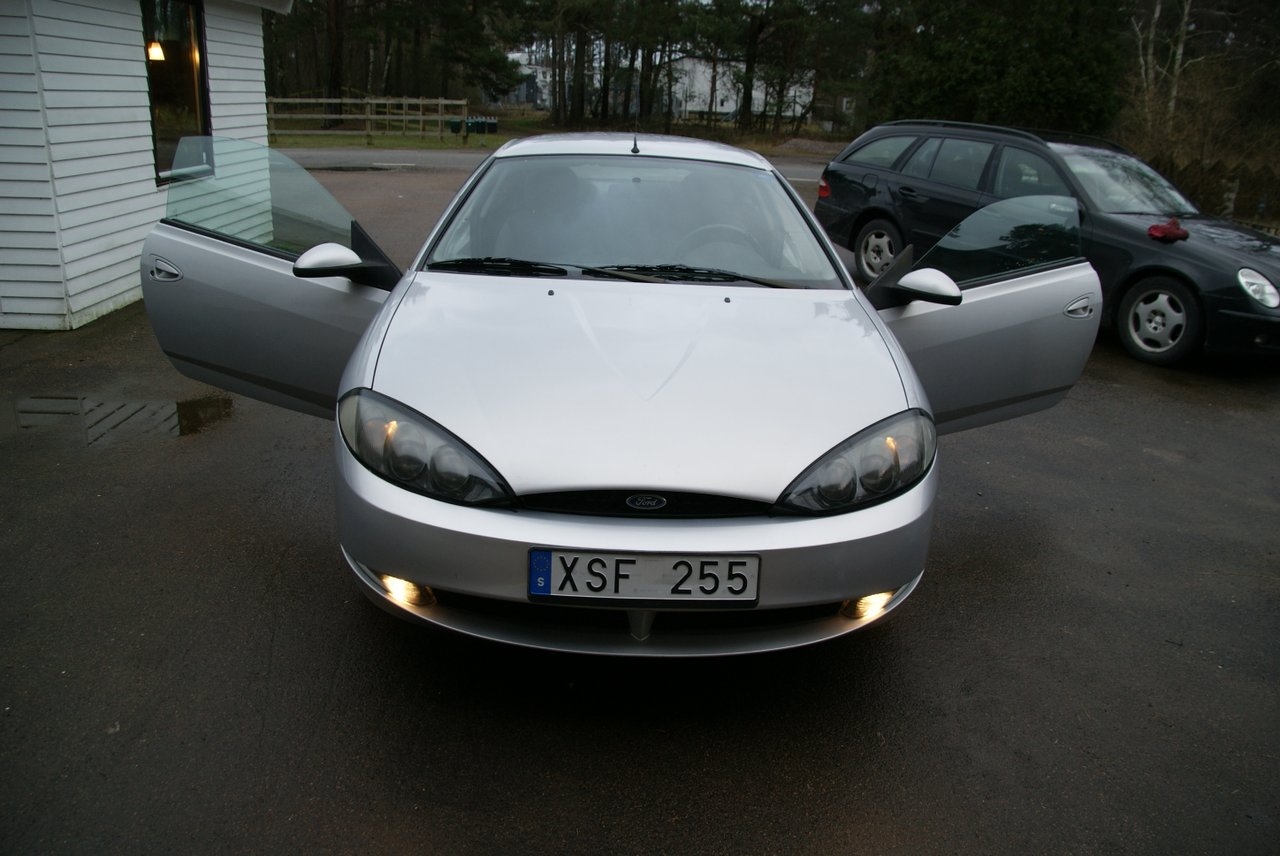 Ford Cougar