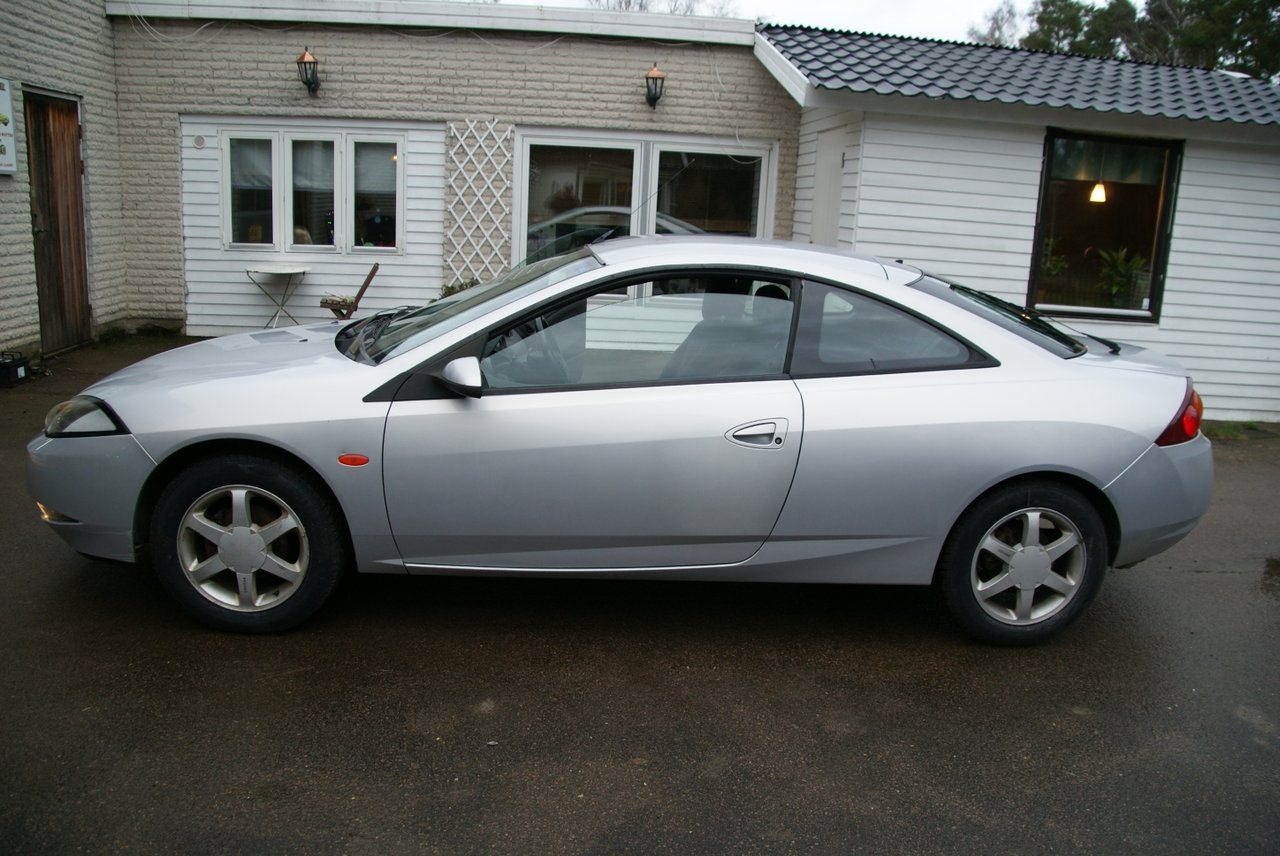Ford Cougar 2.0 130hk 1999, photo 2/10