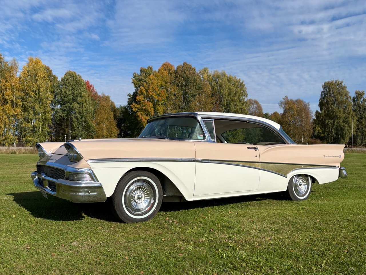 Ford Fairlane 500 Town Victoria Coupé 1958, bild 3/10