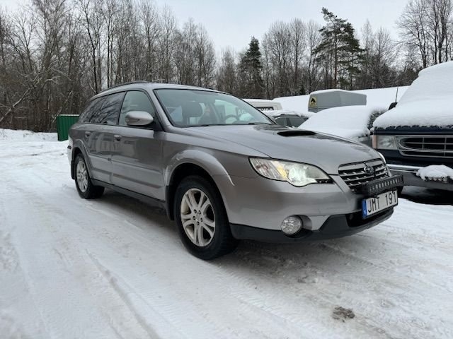 Subaru Outback 2.0 4WD Euro 4 2009, bild 2/10