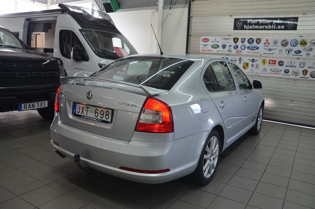 Skoda Octavia RS 2.0 TDI DSG (170hk) 2010, bild 3/10