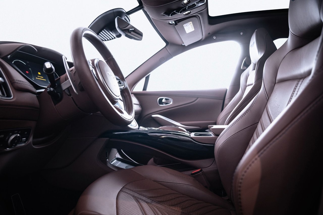 Aston Martin DBX 707 4,0 V8 2023, bild 7/10