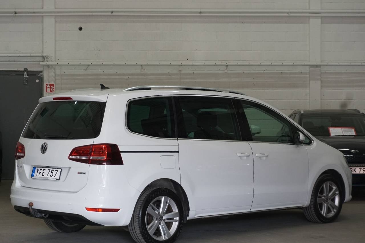 Volkswagen Sharan 2017, bild 7/10