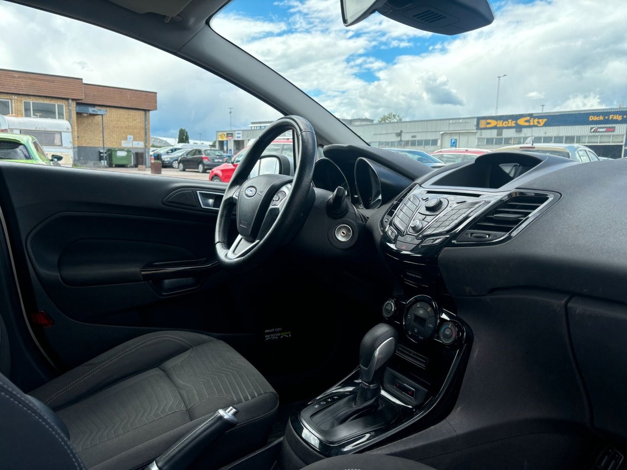 Ford Fiesta 2014, bild 5/5