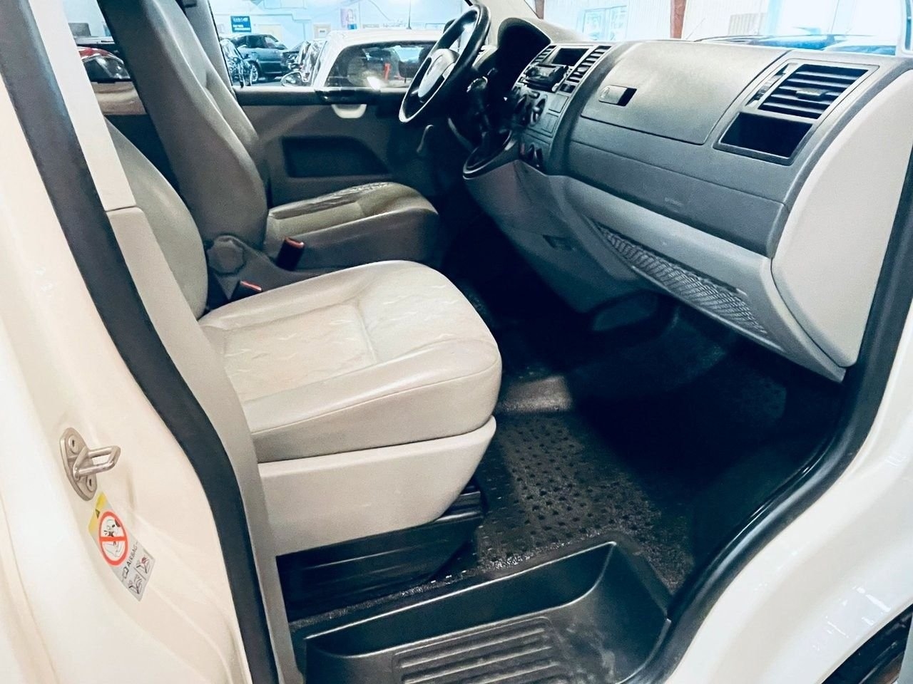 Volkswagen Transporter 2008, photo 6/12