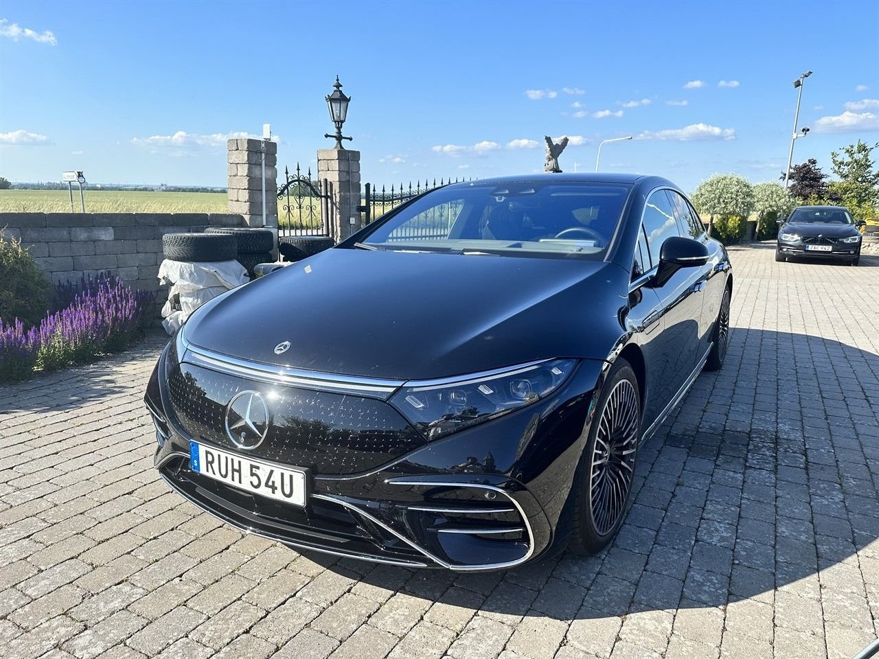 Mercedes-Benz EQS