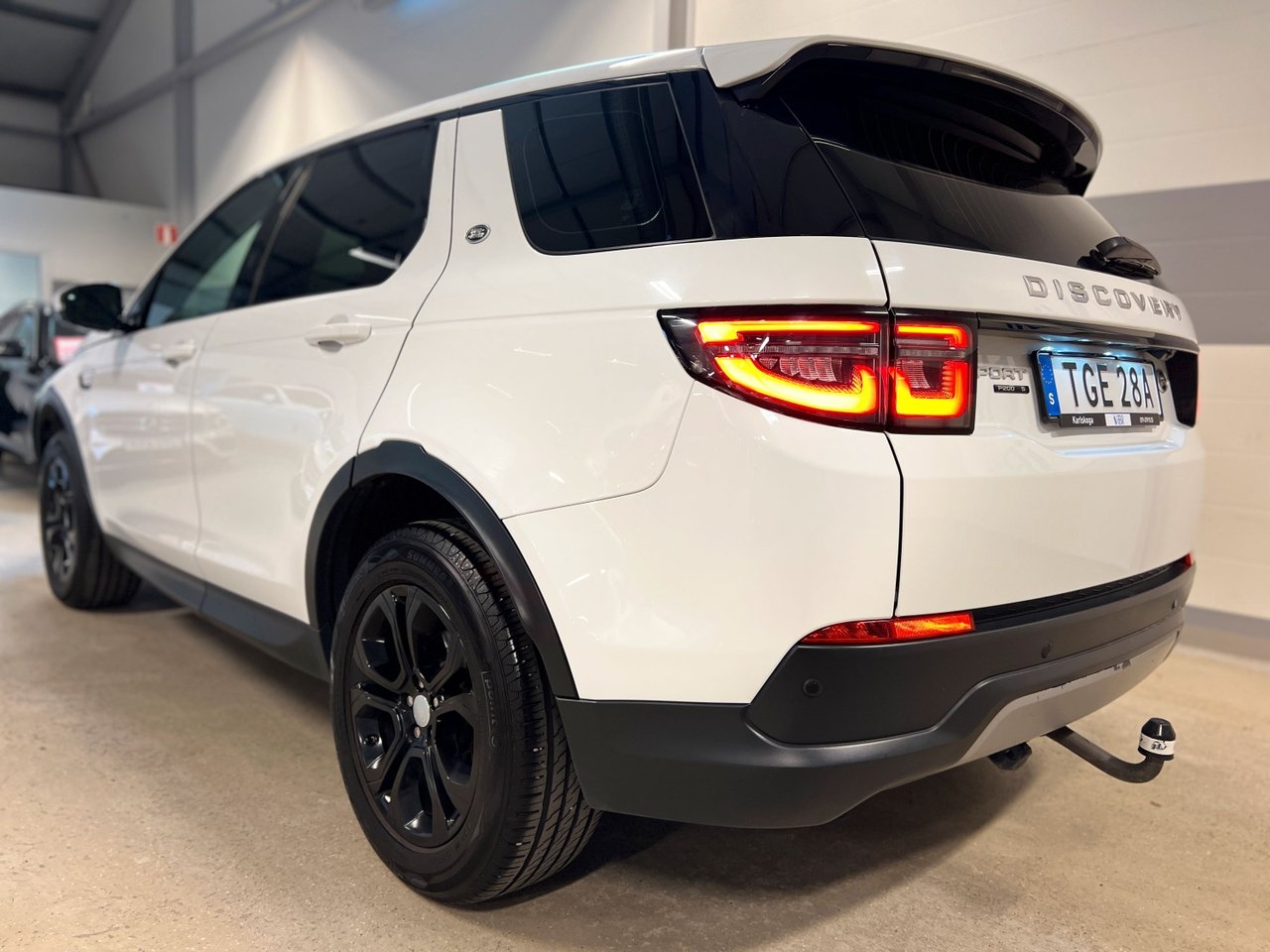 Land Rover Discovery Sport 2020, kuva 4/10