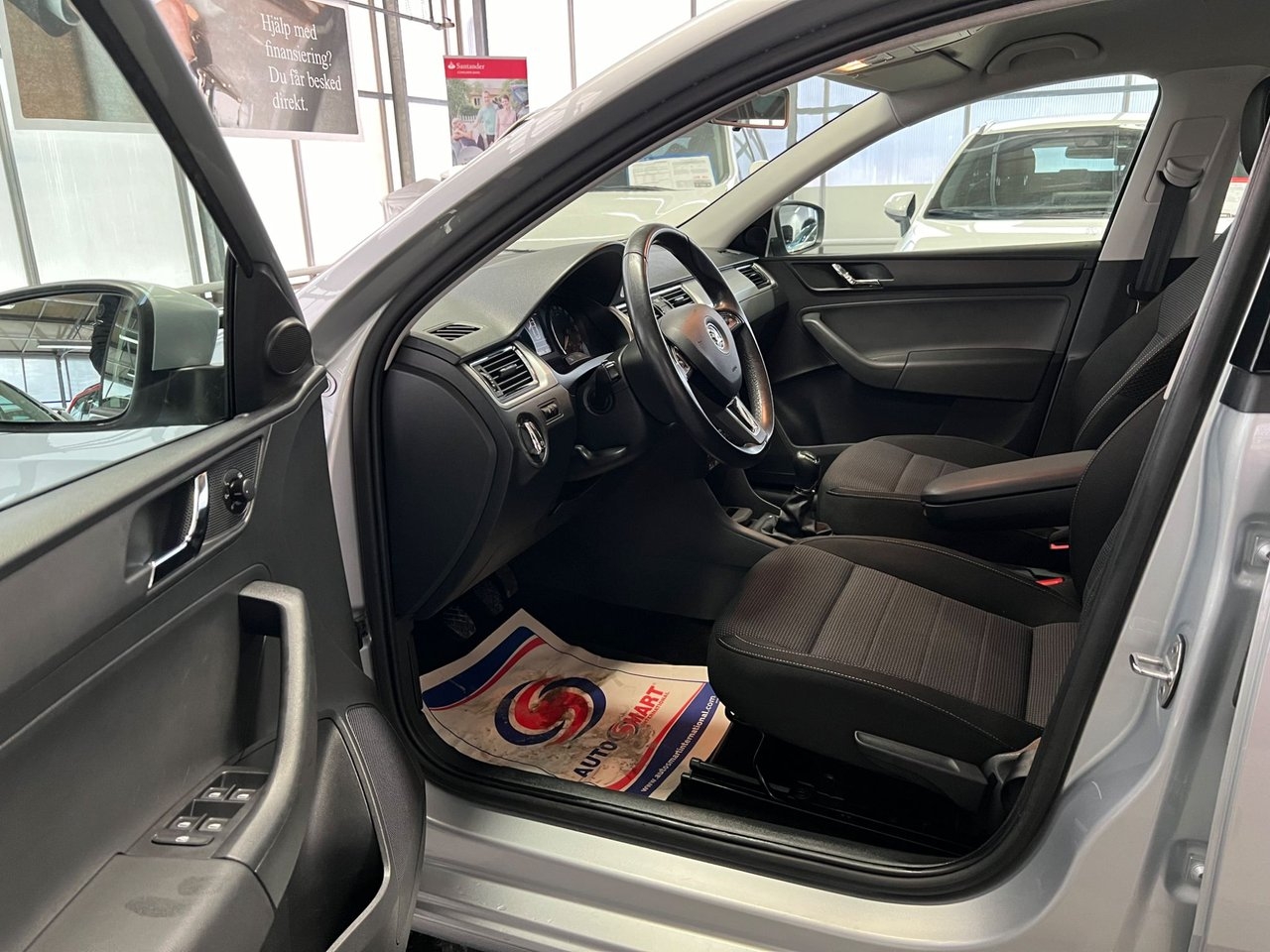 Skoda Rapid 2014, bild 7/10