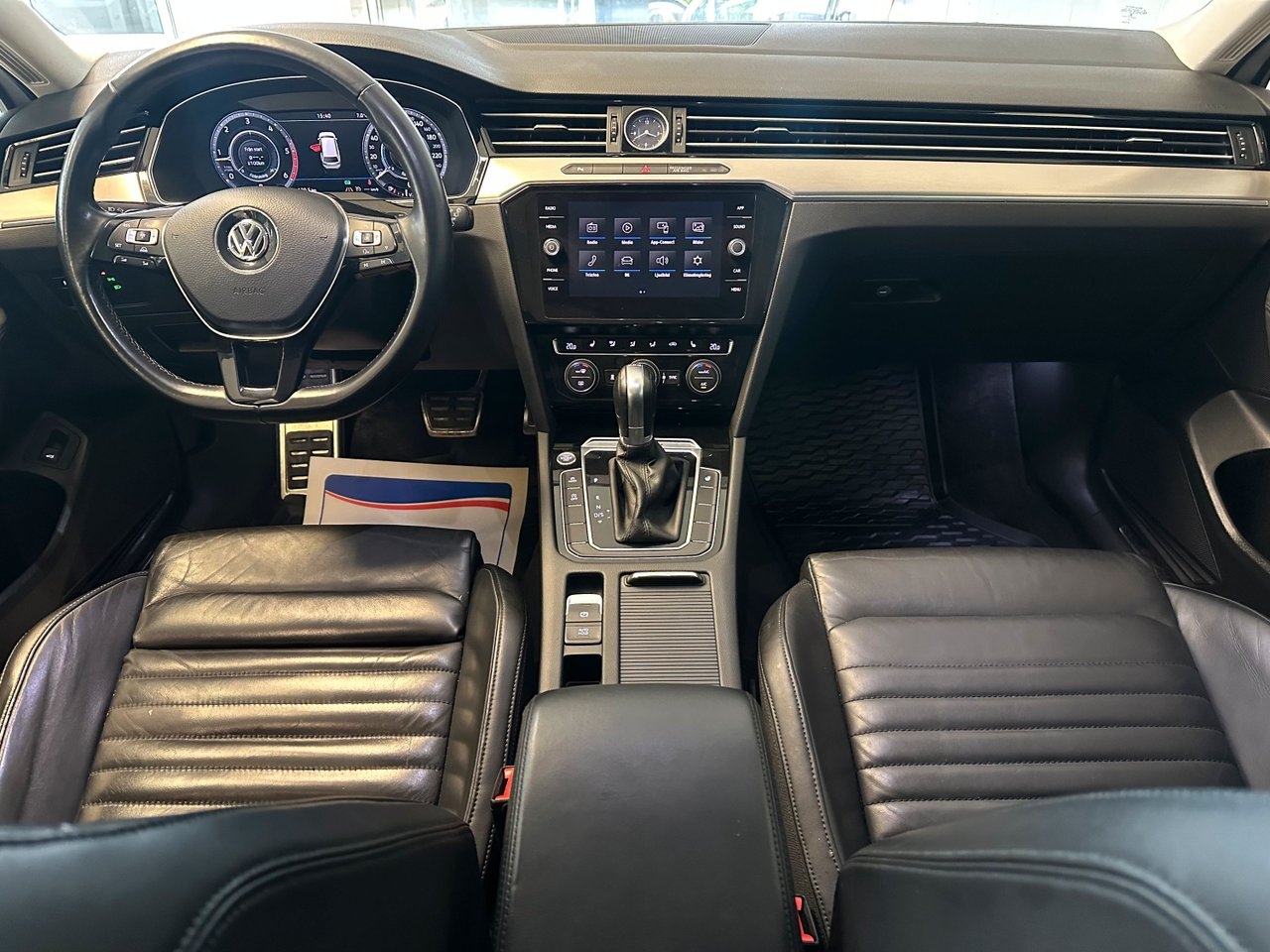 Volkswagen Passat 2018, bild 7/10