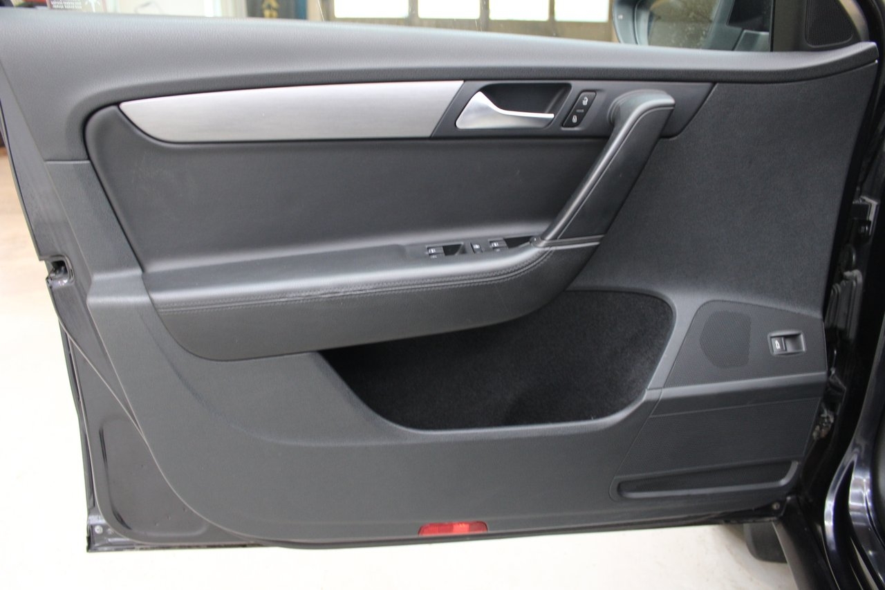 Volkswagen Passat 2013, kuva 7/13