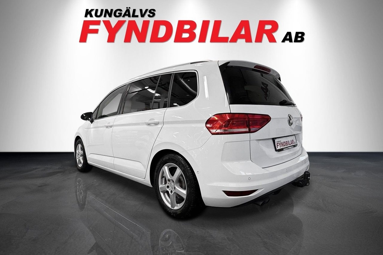 Volkswagen Touran 2017, bild 4/10