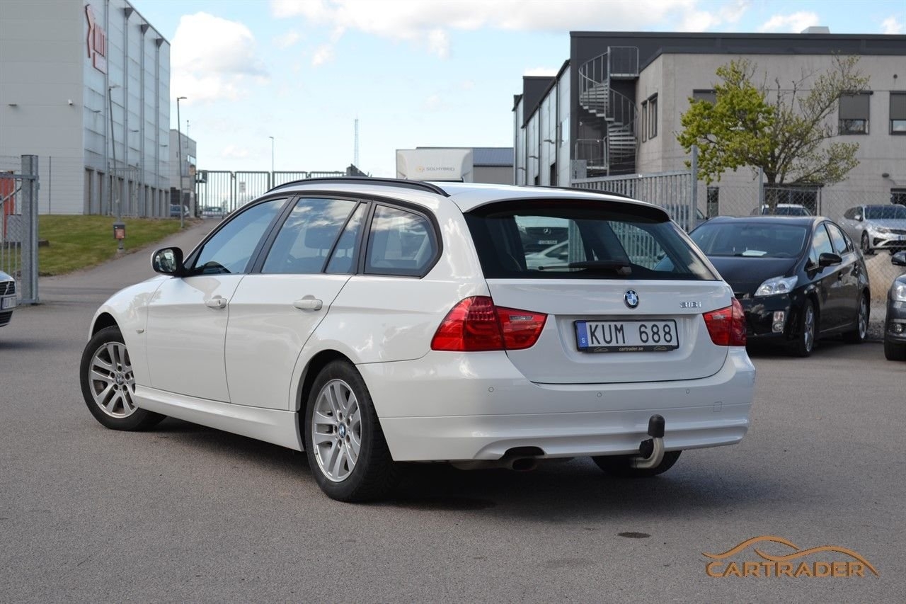 BMW 316 i Touring Manuell, 122hk 2010, bild 3/10