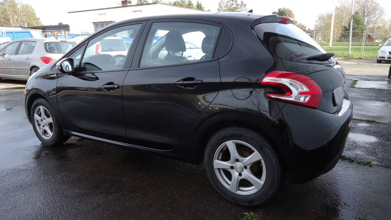 Peugeot 208 1.2 VTi 2013, bild 7/10