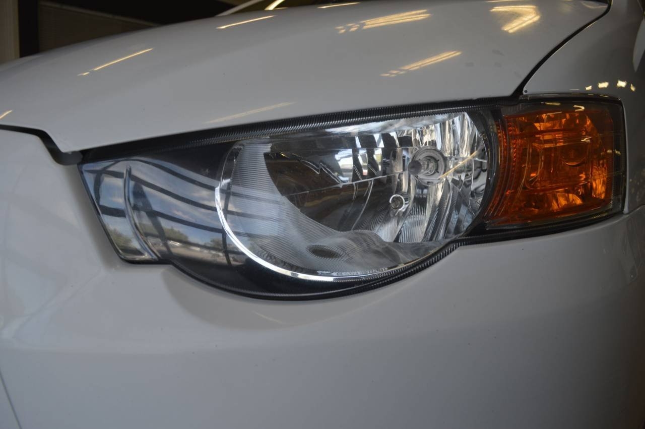 Mitsubishi Colt 2011, bild 6/10