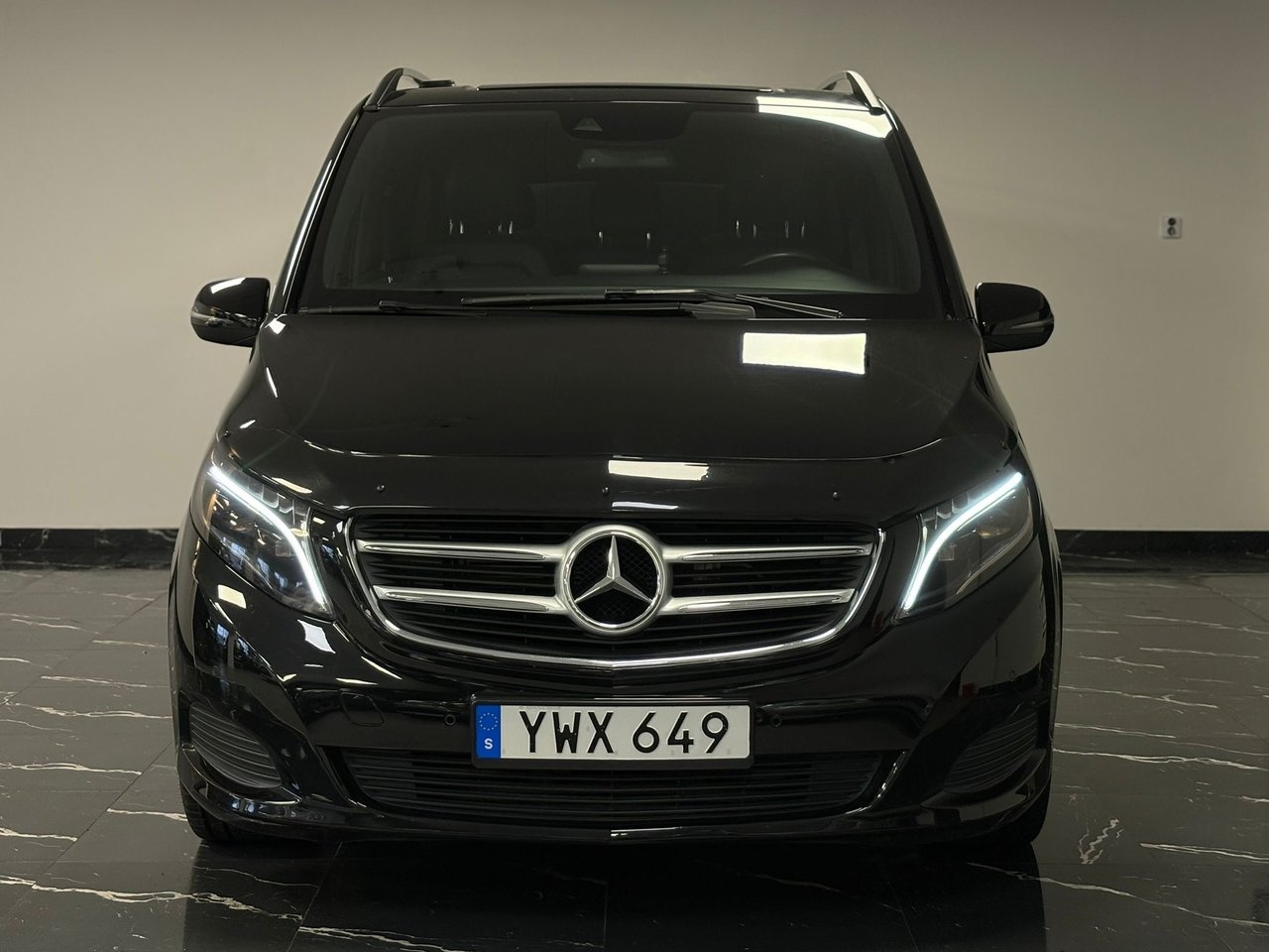 Mercedes-Benz V 2019, bild 2/10