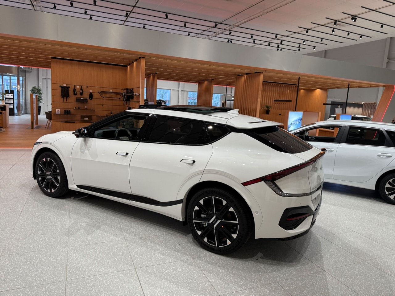 Kia EV6 GT-Line 325hk AWD 20" 2025, bild 3/10