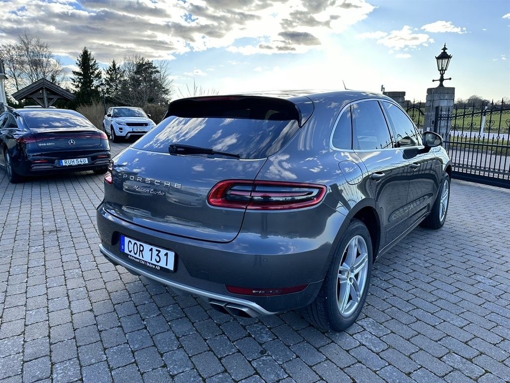 Porsche Macan 2015, photo 3/8
