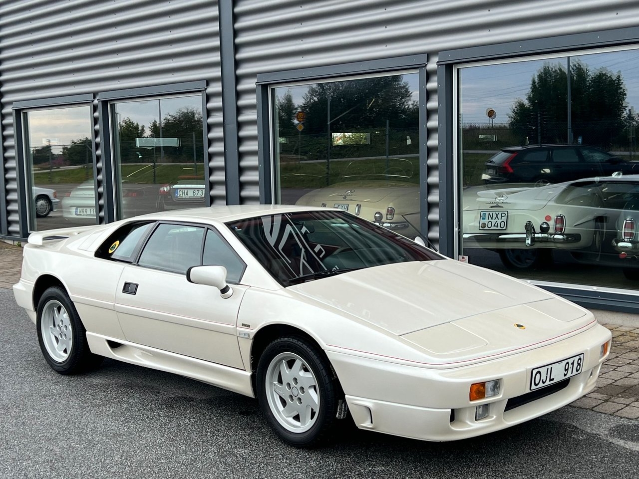 Lotus Esprit