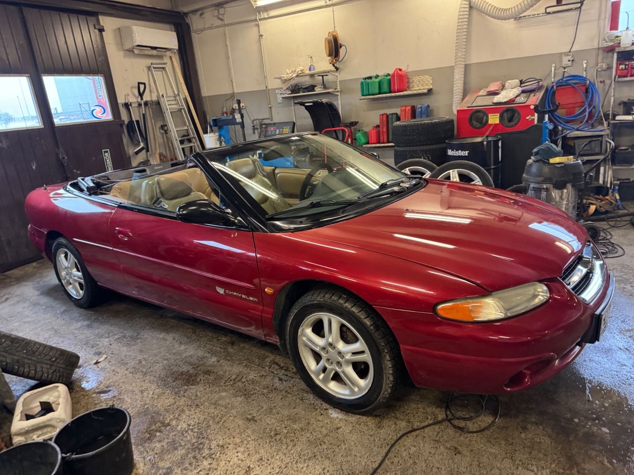 Chrysler Stratus