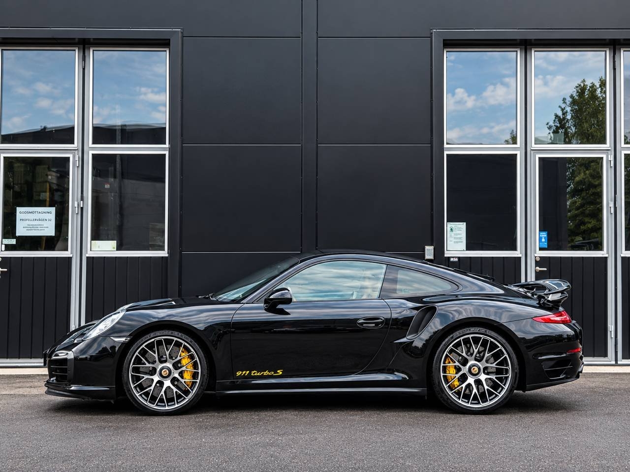Porsche 911 Turbo S PDK Euro 6 2015, photo 2/10