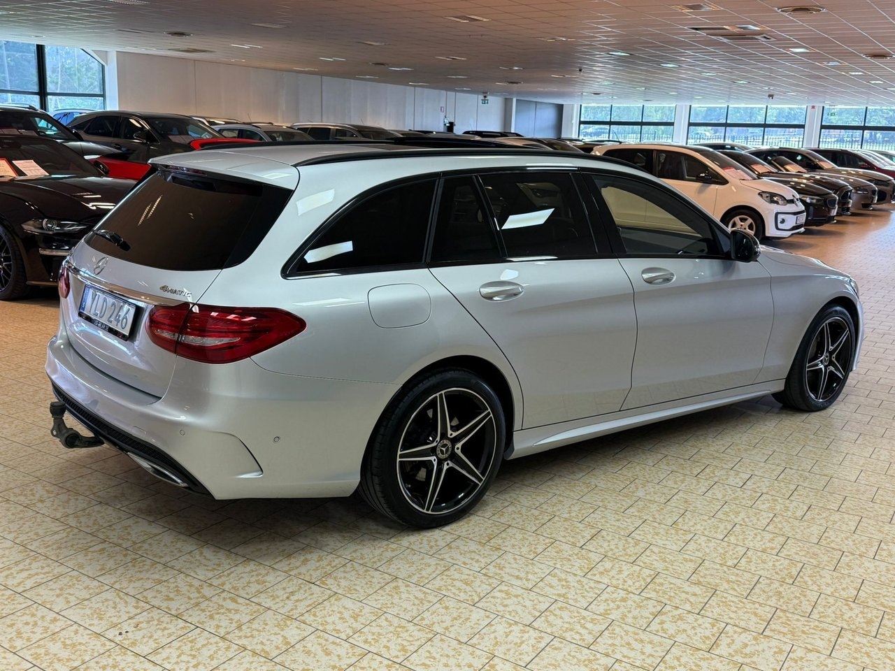 Mercedes-Benz C 2017, bild 6/10