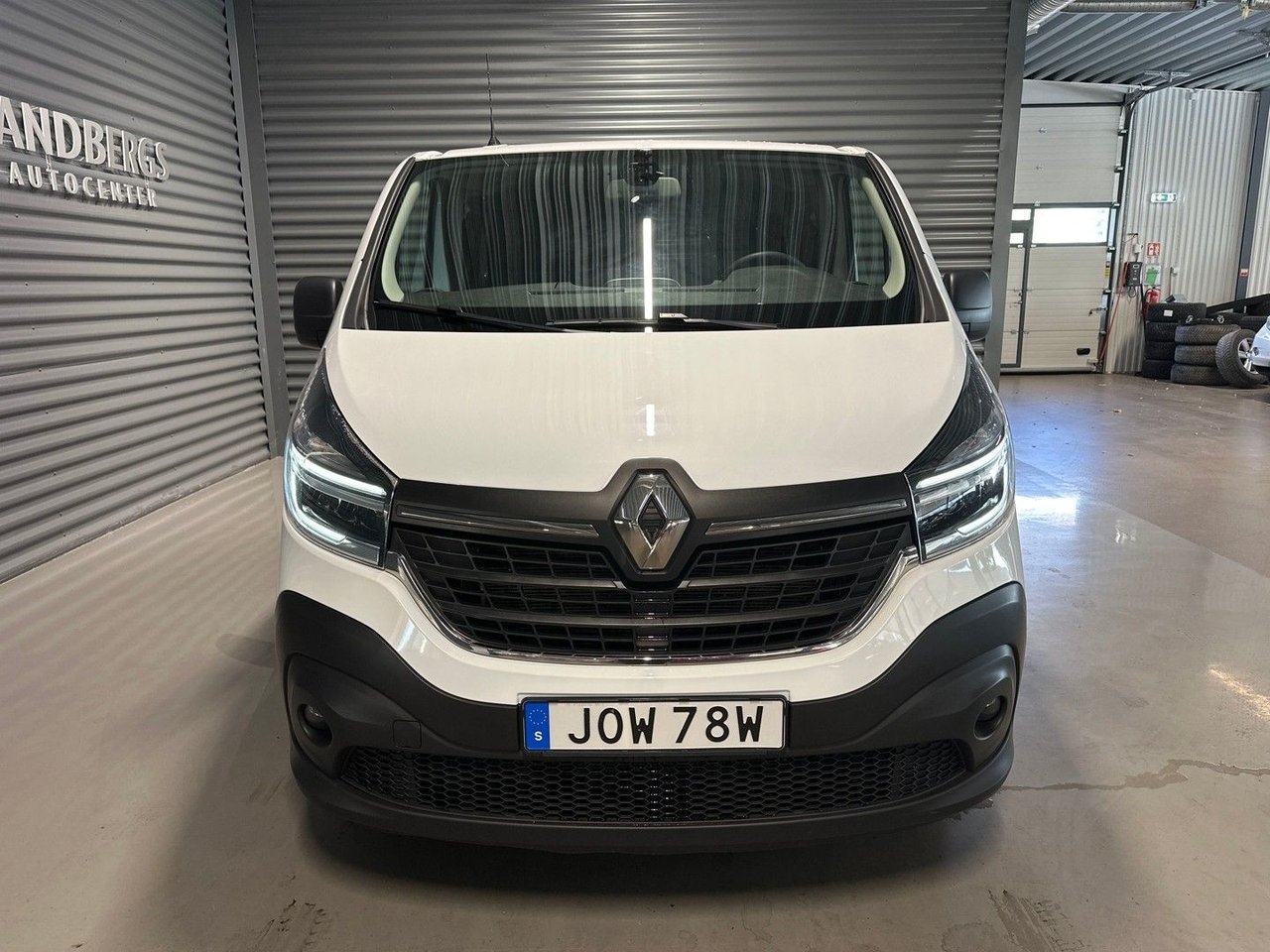 Renault Trafic 2021, bild 2/10