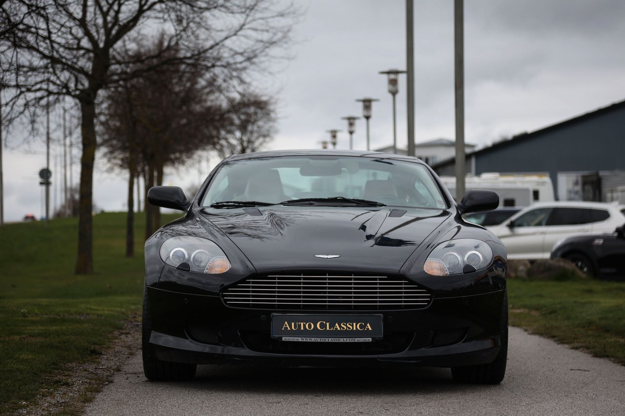 Aston Martin DB9 5.9 V12 Touchtronic 2008, photo 3/10