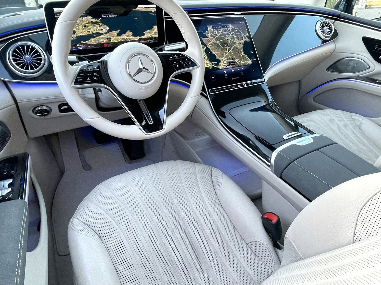 Mercedes-Benz EQS 2022, photo 4/10