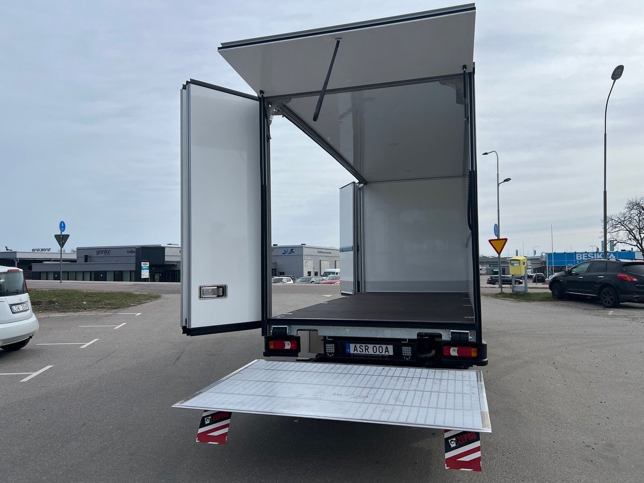 Iveco Daily 72-180 Chassis Cab 2025, bild 5/10