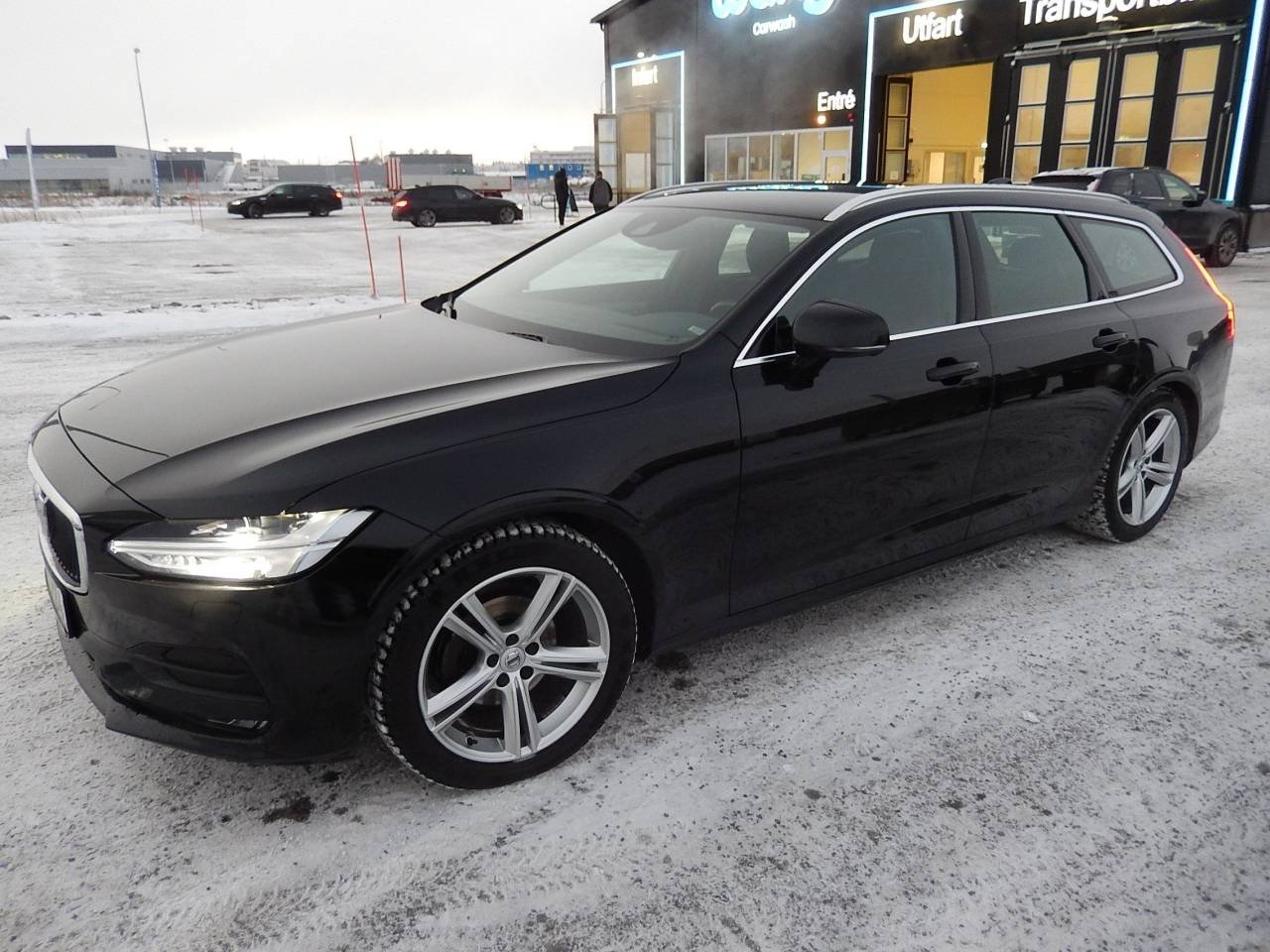 Volvo V90 2019, photo 7/26