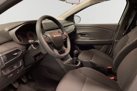 Dacia Sandero Essential 90 hk Manuell 2026, bild 4/4