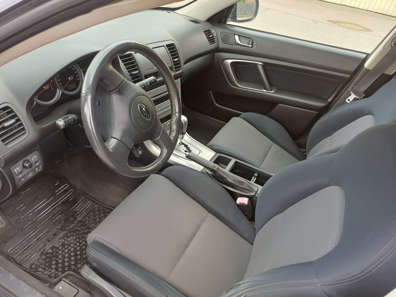 Subaru Legacy 2006, bild 7/10