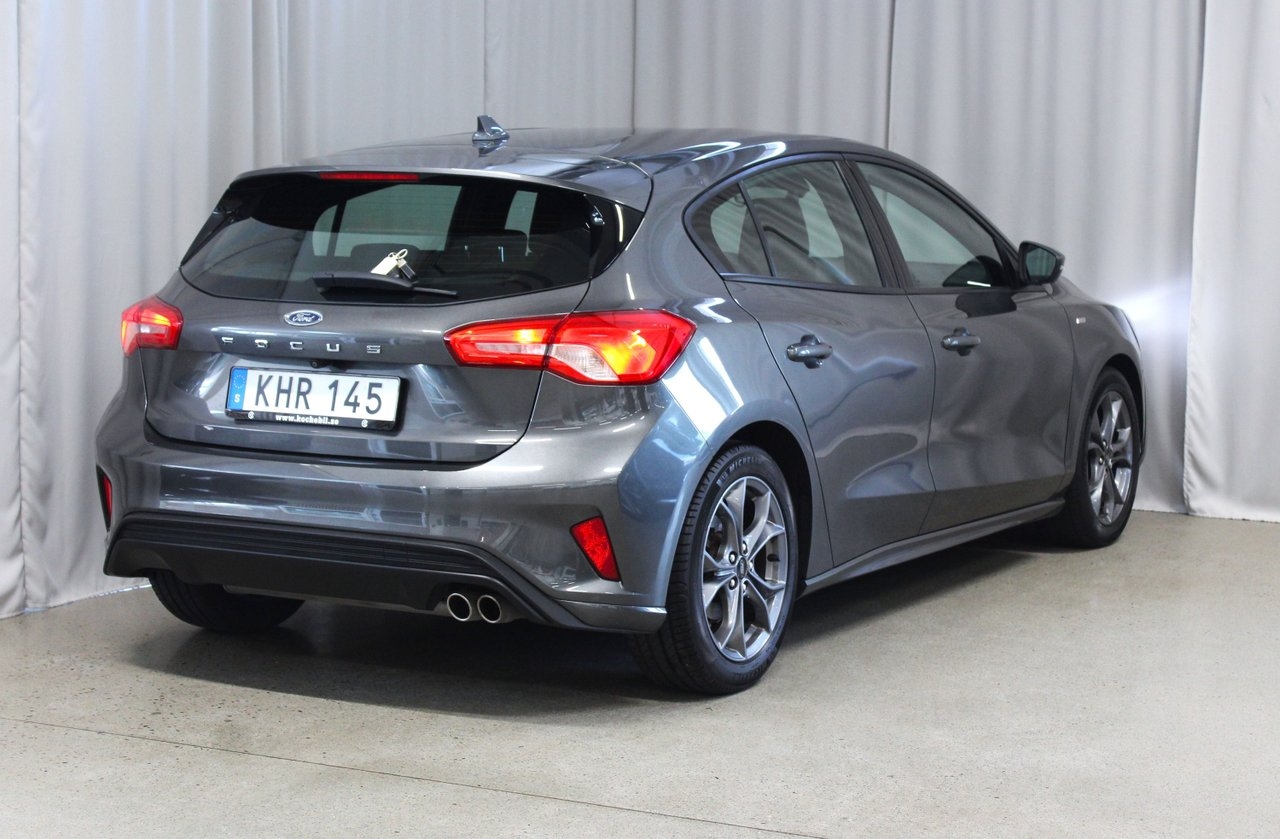 Ford Focus 2019, photo 2/26