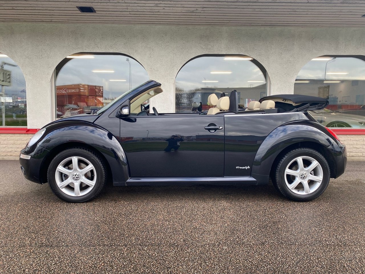 Volkswagen Beetle 2010, bild 2/10