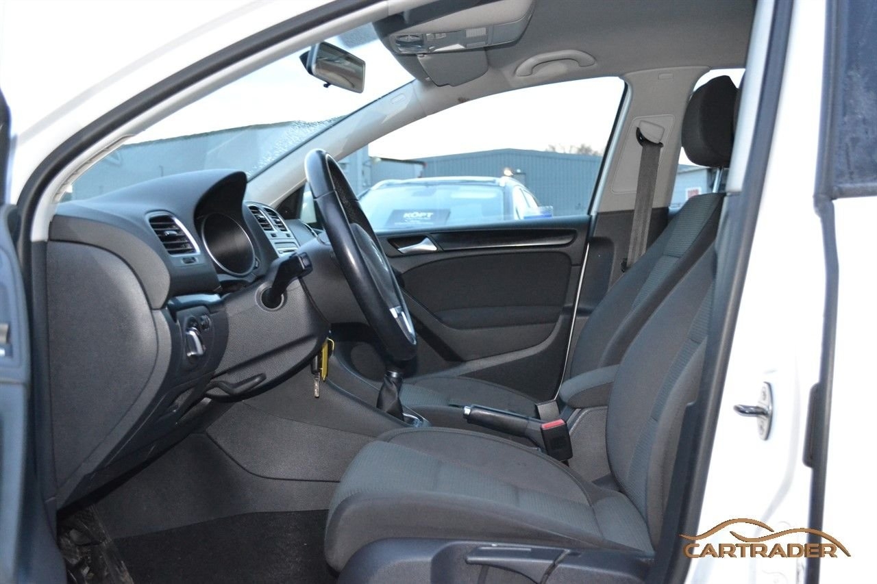 Volkswagen Golf 5-dörrar 1.6 102hk 2013, kuva 7/20