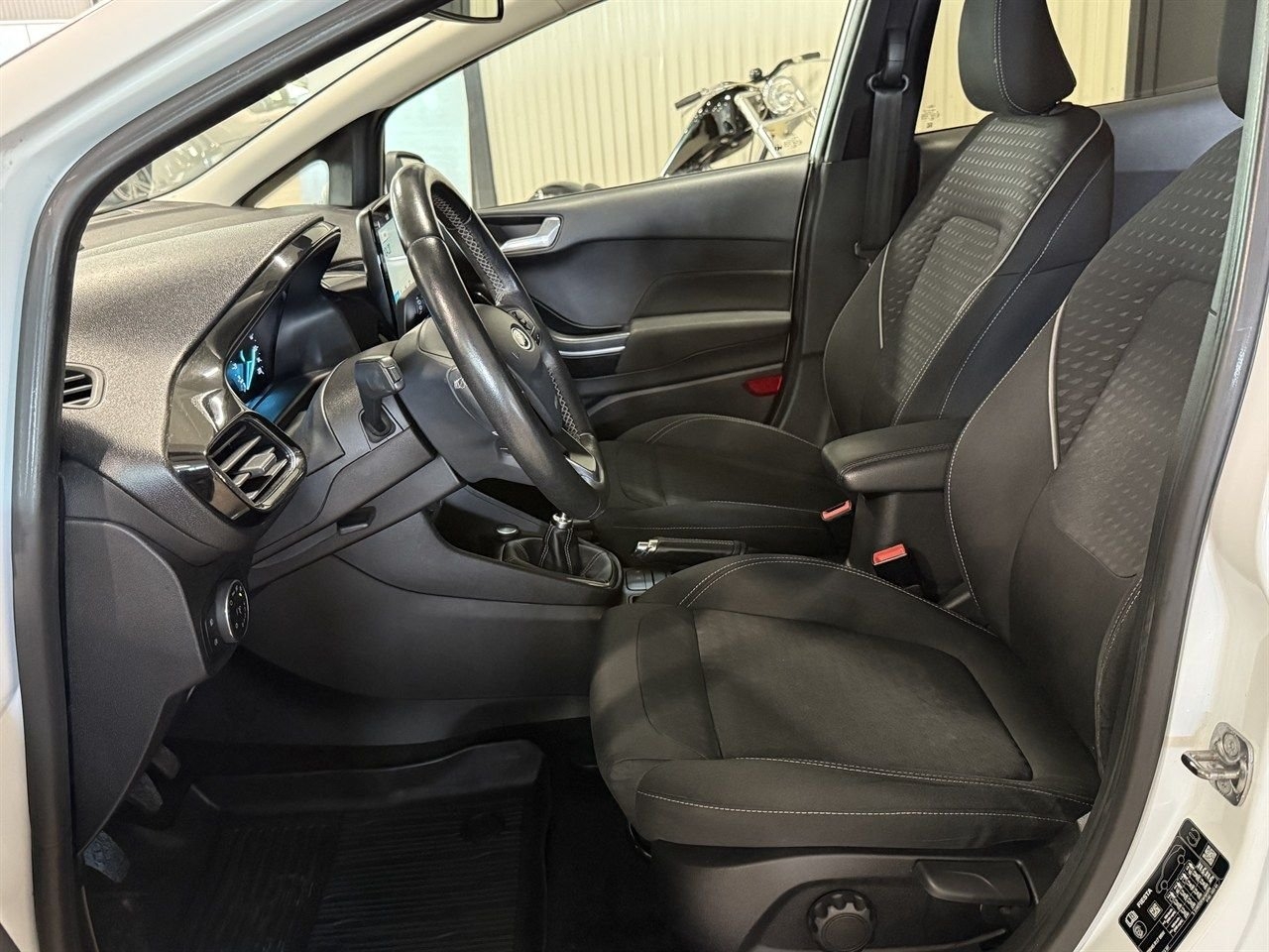 Ford Fiesta 1.0 EcoBoost 100hk Titanium 2018, bild 6/10