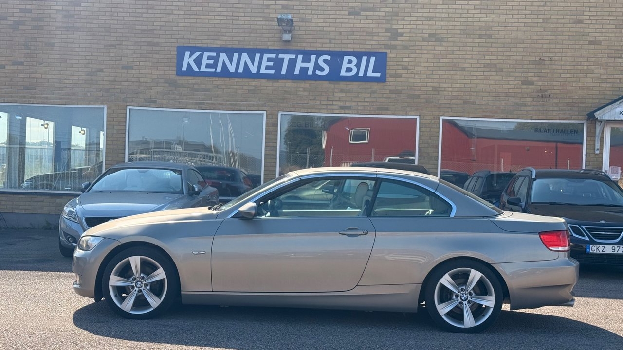 BMW 320 i Convertible Comfort 170hk 2009, bild 7/38