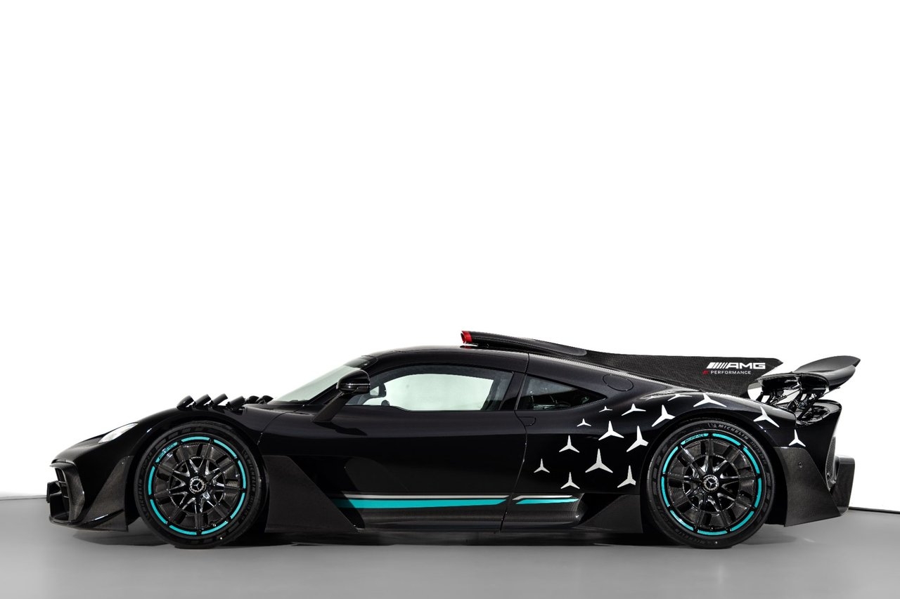 Mercedes-Benz AMG One One 2025, bild 2/10
